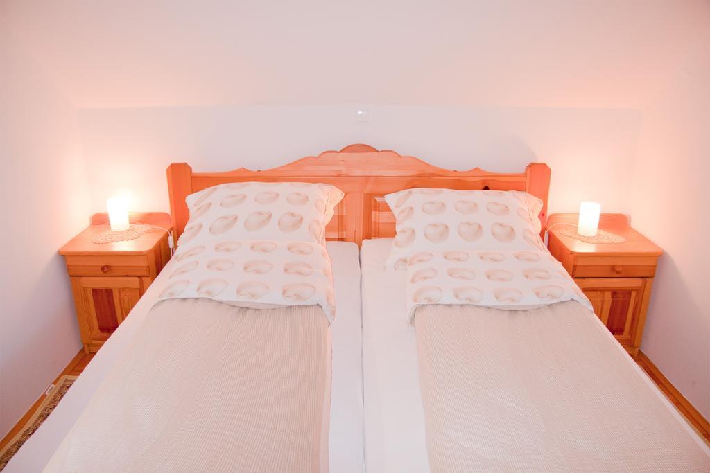 Farm Stay Bukovje Ljubno Ngoại thất bức ảnh